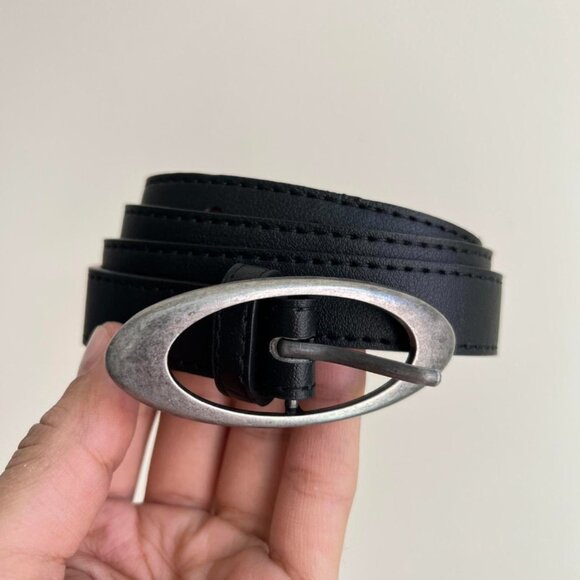 Other - vintage black american western simple designer black oval belt